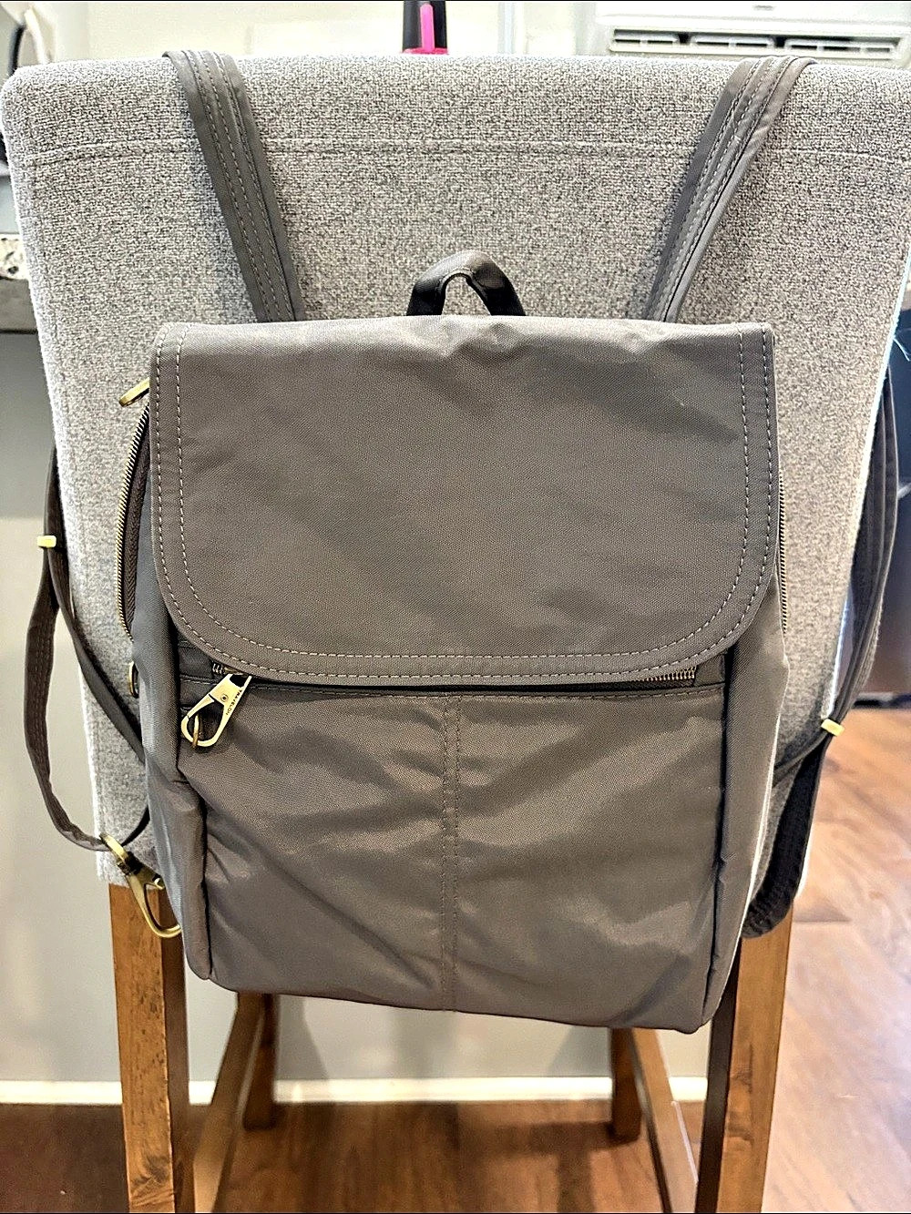 TRAVELON Anti-Theft Classic Backpack Gray Pink interior
